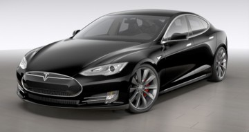 Limuzina Tesla Model S P85D accelerează mai bine ca un Ferrari